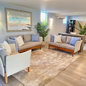 Blue Haven Apartment